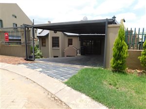 2 Bed House in Moreleta Park