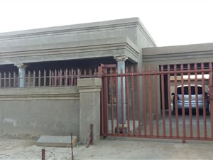 3 Bed House in Tsakane