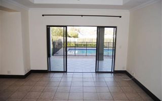 3 Bedroom Cluster in Dainfern Golf Estate