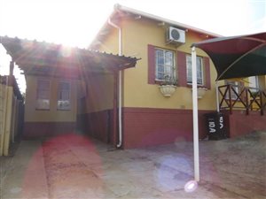 1 Bed Apartment in Alberton