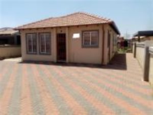 3 Bed House in Nellmapius