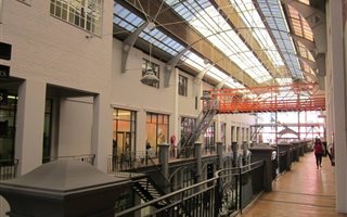 340 m² Commercial space in Foreshore