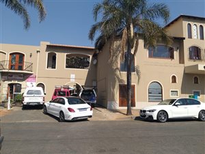 120 m² Commercial space in Norwood