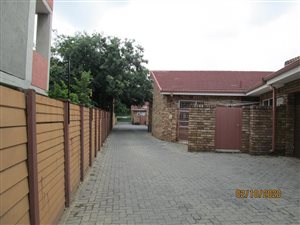 3 Bed Townhouse in Three Rivers