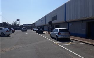 454 m² Retail Space in Jacobs