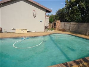 3 Bed House in East Lynne