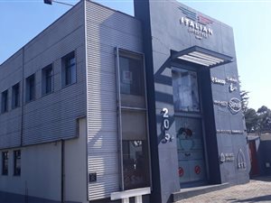 191 m² Commercial space in Parktown North