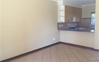 3 Bedroom Simplex in Mooikloof Equestrian Estate