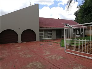 4 Bed House in Chantelle
