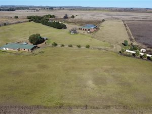 64 ha Farm in Bainsvlei