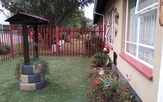 4 Bedroom House in Bergsig