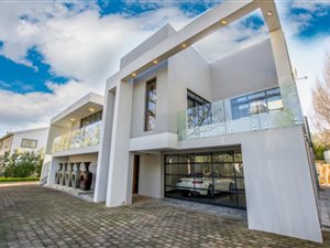 4 Bed House in Mostertsdrift