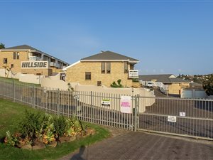 3 Bedroom Townhouse in Beacon Bay