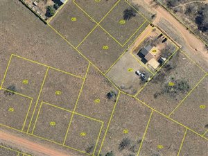 892 m² Land available in Vaaloewer