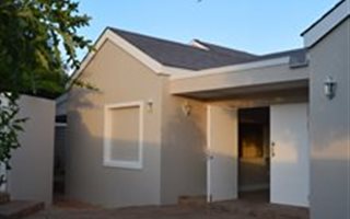 1 Bedroom Garden Cottage in Summerset Estate