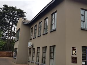 220 m² Office Space in Lakefield
