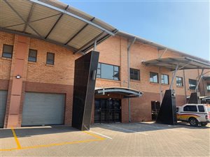 484 m² Industrial space in Witfield