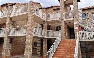 2 Bedroom Simplex in Boardwalk