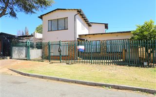 4 Bedroom House in Greymont