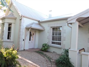 4 Bed House in Oatlands
