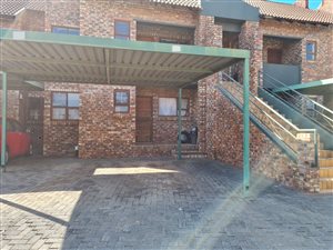 3 Bed Townhouse in Langenhoven Park