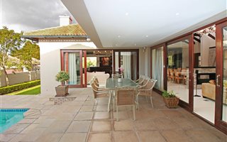4 Bedroom House in Vygeboom