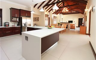 4 Bedroom House in Vygeboom