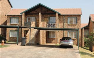 1 Bedroom Apartment in Rietvalleirand