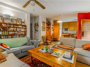 2 Bedroom Apartment in Lakefield
