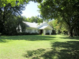 7 Bed House in Marlbank