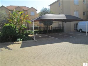 2 Bed Townhouse in Pomona