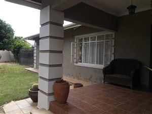 3 Bed House in Rowhill