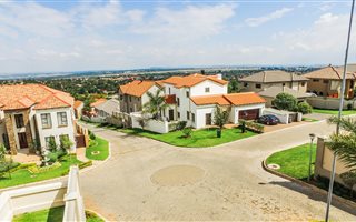3 Bedroom House in Rietvalleirand