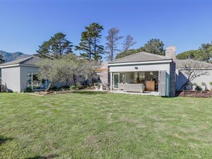 3 Bed House in Sir Lowrys and surrounds