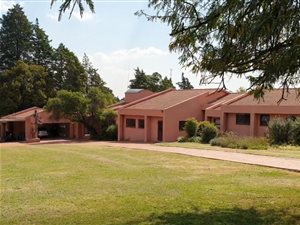 4 Bed House in Chartwell