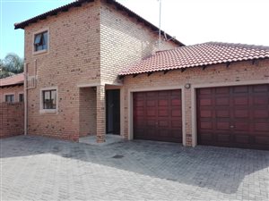 3 Bed Duplex in The Willows