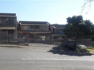 Retail space in Avoca