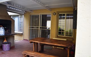 2 Bedroom Townhouse in Willow Park