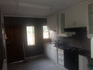 4 Bed House in Veldenvlei