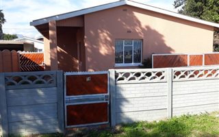 3 Bedroom House in Helderzicht