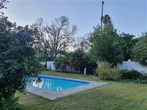 4 Bed House in Graaff Reinet