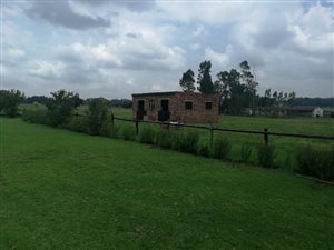 4.7 ha Farm in Petit