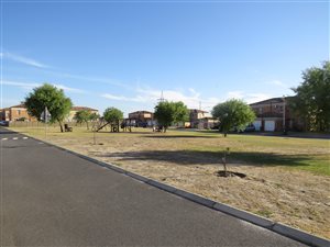 3 Bed Duplex in Brackenfell Central