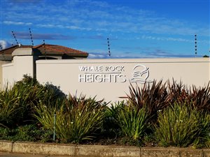 1197 m² Land available in Whale Rock Heights