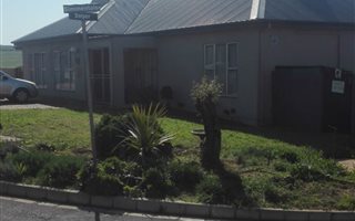 6 Bedroom House in Malmesbury