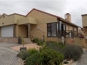 3 Bed Townhouse in Seemeeu Park