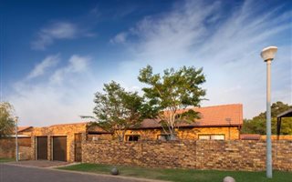 2 Bedroom Simplex in North Riding