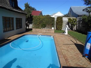 4 Bed House in Paarl
