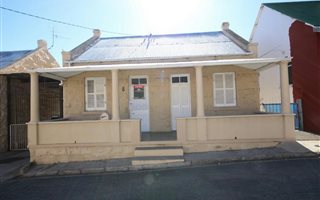 2 Bedroom Townhouse in Oudtshoorn
