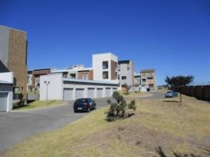 2 Bed Duplex in Midridge Park